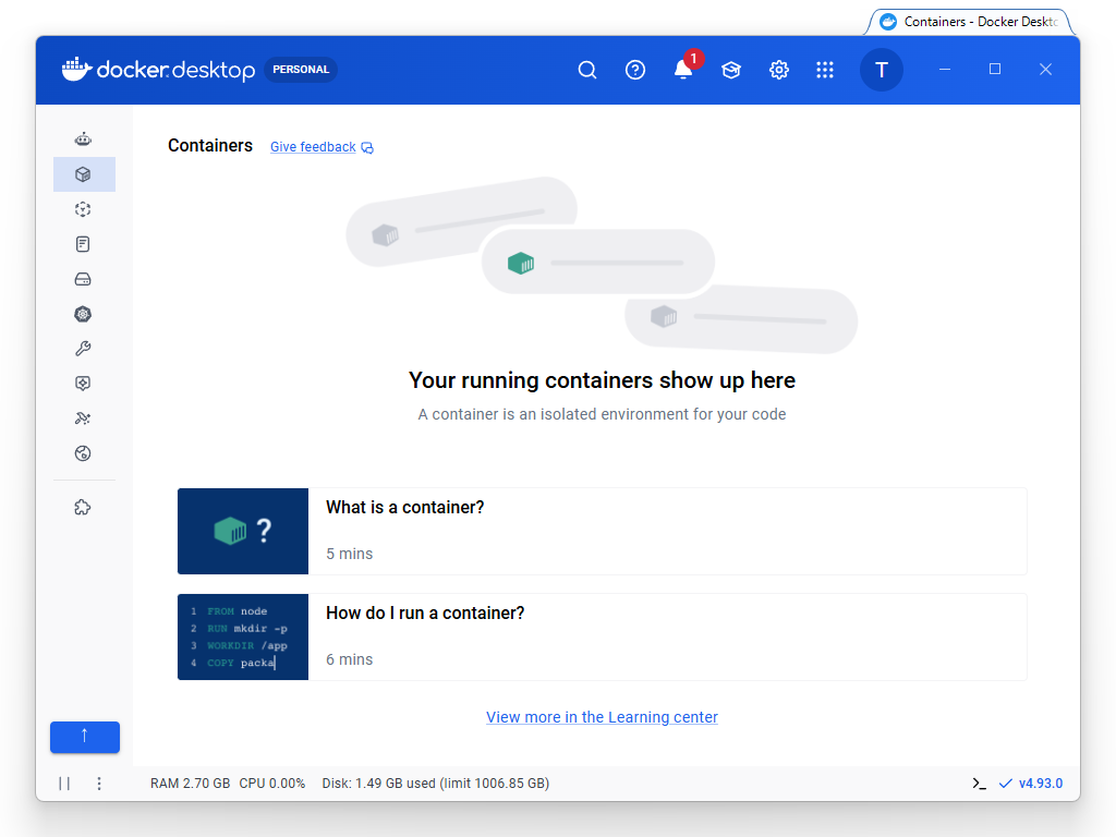 Docker Desktop の Containers の画面。「Your running containers show up here」と出ていて、左に Containers / Images / Volumes などのアイコンが縦に並び、下の帯に RAM 2.70 GB、CPU 0.00%、Disk 1.49 GB used と v4.93.0 が出ている
